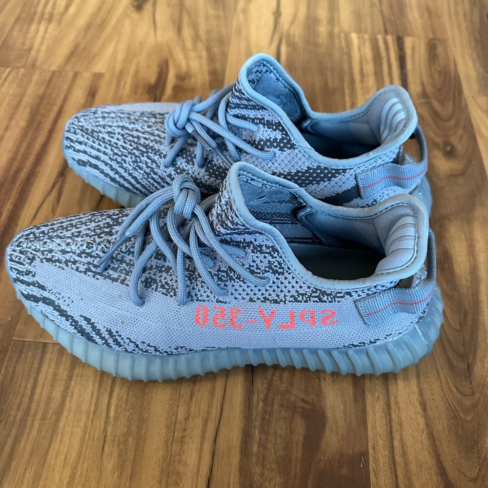 Yeezy Boost 350 V2 Beluga